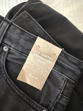 Madewell Darted Baker-Leg Jean — Black